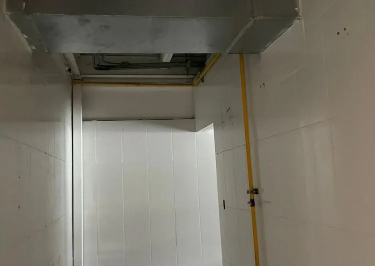 Alquiler de Local Comercial en Plaza Norte – Condado del Rey, vista 2