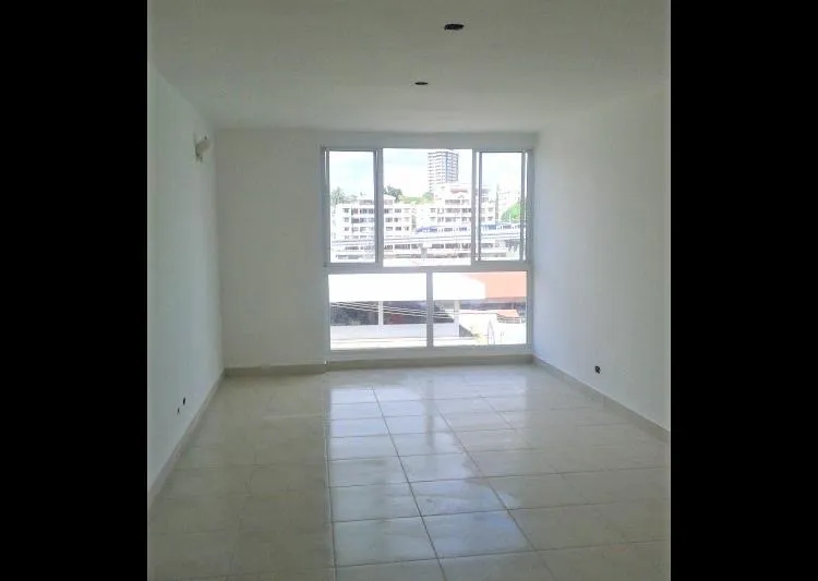 Venta de apartamento en PH New Town, ave. Fernandez de Cordoba, vista 3