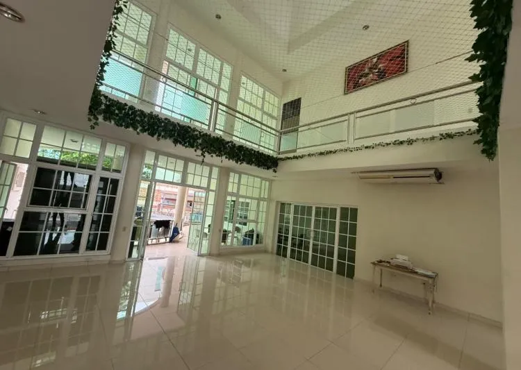 Alquiler y Venta de Casa en San Francisco, vista 3