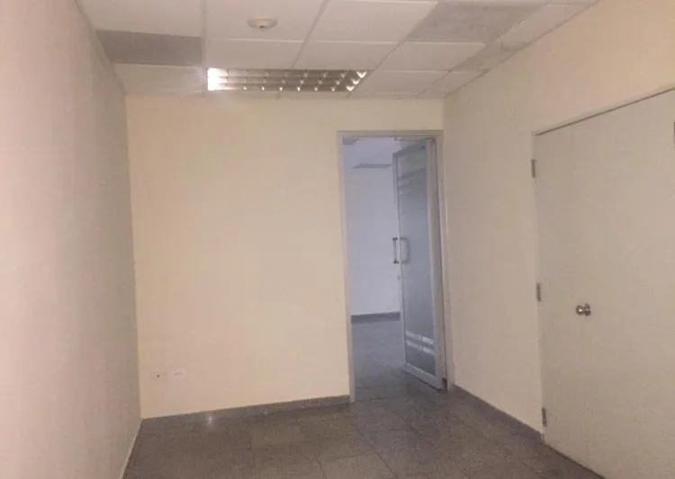 Alquiler de oficina en Punta Pacifica, vista 3