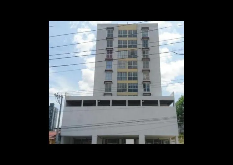Venta de apartamento en PH New Town, ave. Fernandez de Cordoba, vista 2
