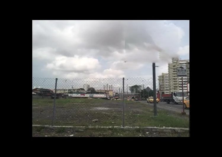 Terreno en venta en Parque Lefevre, vista 2