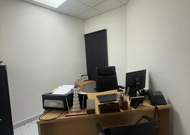 Venta de Oficina en Marbella, vista 2