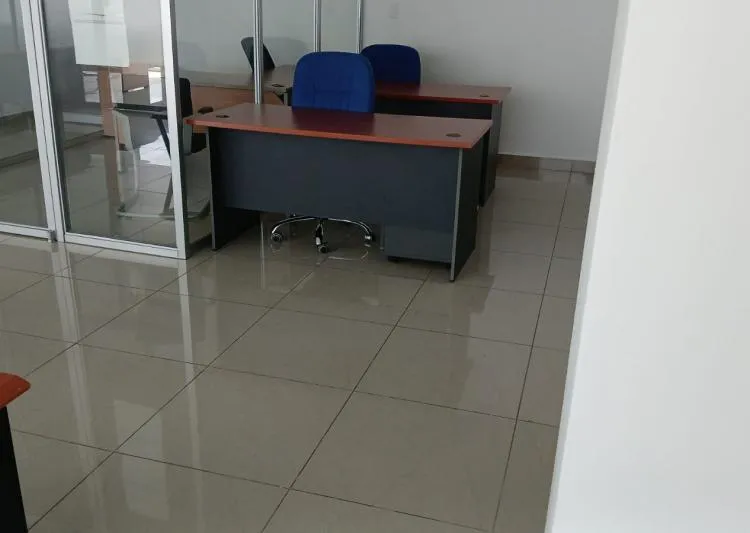 Alquiler de Oficina en Vía Brasil, vista 2