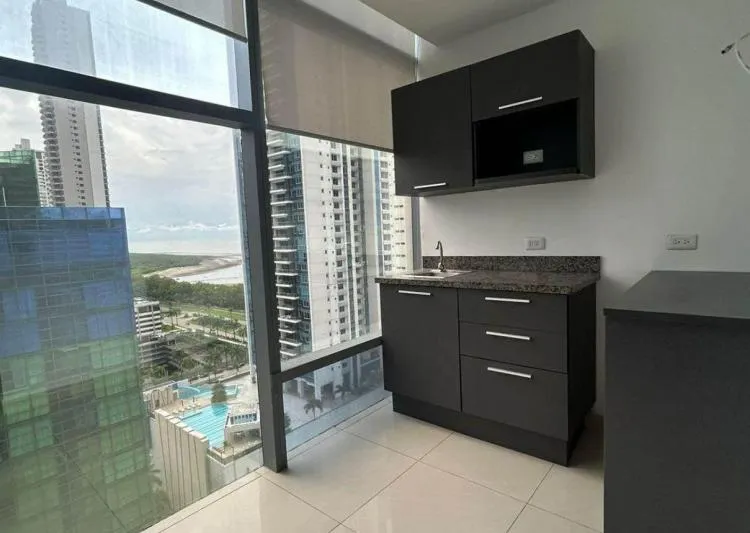 Venta de Oficina en Costa del Este, vista 2