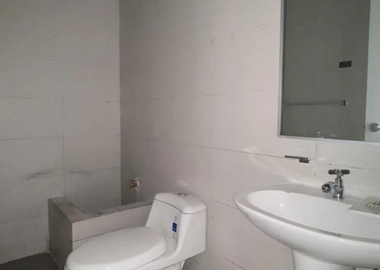 Alquiler de Local Comercial en Víá Porras, vista 3