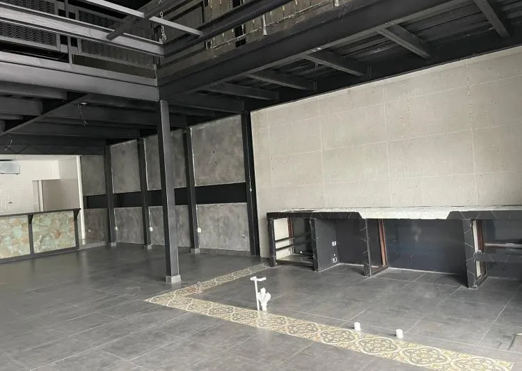 Alquiler de Local Comercial en Plaza Norte – Condado del Rey, vista 3