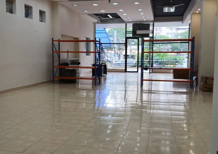 Alquiler de local en PLaza Sun Tower Mall, vista 2