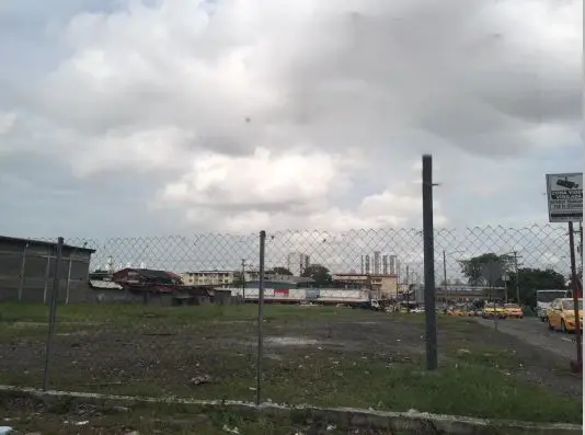 Terreno en venta en Parque Lefevre