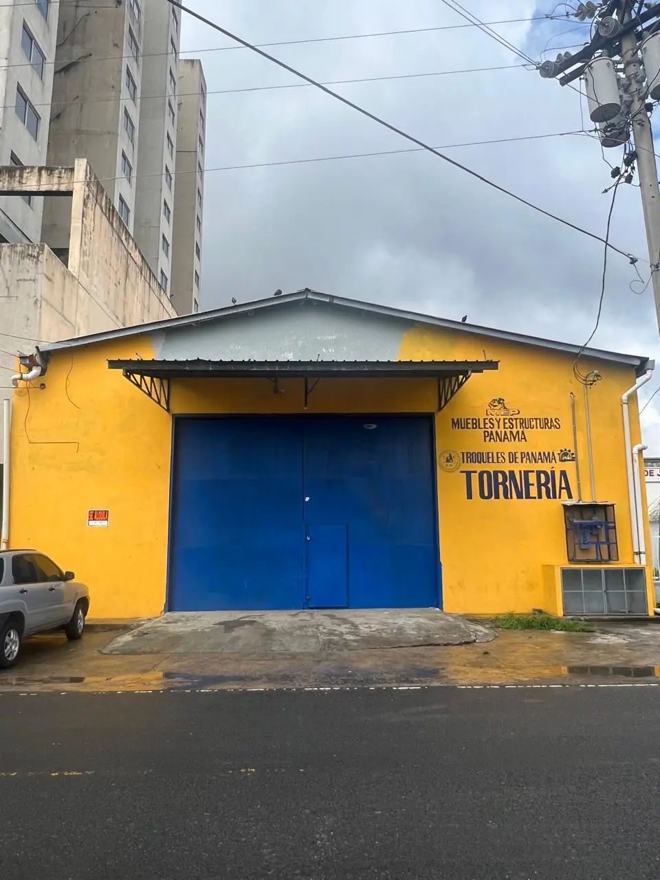 Alquiler de Galera- Parque Lefevre 960 mt2